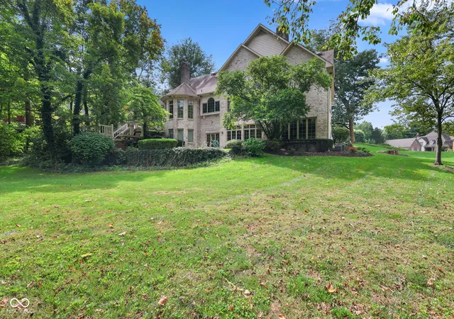 Photo 4 of Single family home for sale at 6290 Deerfield Dr, Greenwood, IN 46143 | MLS# 22046750 | Listing updated on 2026-09-24