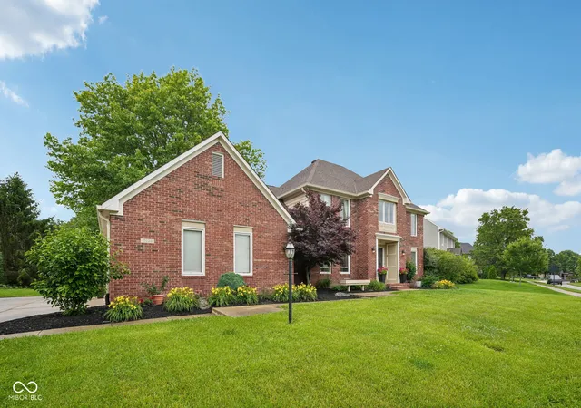 Photo 2 of Single family home for sale at 10026 Northwind Dr, Indianapolis, IN 46256 | MLS# 22049653 | Listing updated on 2026-09-08