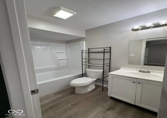 28th image of 144 Meadow Glen Dr, Avon, IN 46123 | MLS# 22051225
