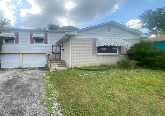 Photo 1 of Sale Pending at 1425 N Bolton Ave, Indianapolis, IN 46219 | MLS# 22051405 | Listing updated on 2026-10-24