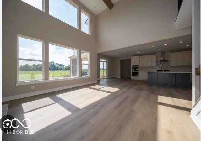 Photo 1 of Single family home for sale at 3101 Red Fox Cir, Columbus, IN 47201 | MLS# 22051559 | Listing updated on 2026-08-06