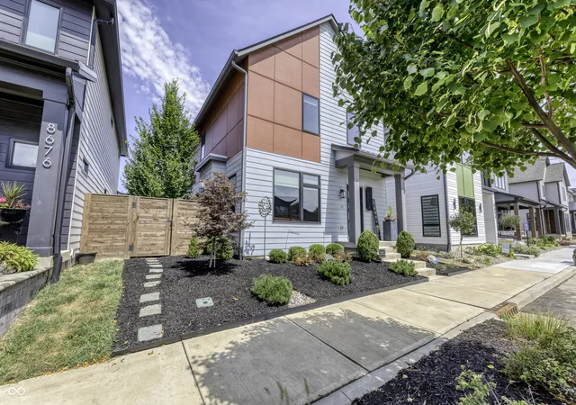 Photo 2 of Single family home for sale at 8686 Morgan Dr, Fishers, IN 46038 | MLS# 22052096 | Listing updated on 2026-08-29