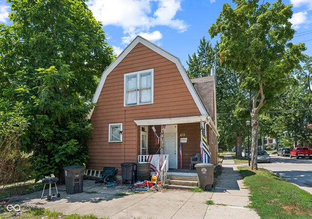 Single family home for sale at 415 Huffman St, Fort Wayne, IN 46808 | MLS# 22053030 | Listing updated on 2026-04-01