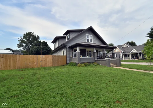 4th image of 990 E Washington St, Martinsville, IN 46151 | MLS# 22053105