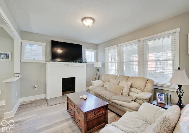 Photo 2 of Single family home for sale at 611 E 30th Street, Indianapolis, IN 46205 | MLS# 22053569 | Listing updated on 2026-10-09