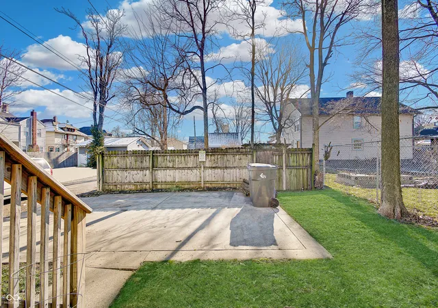 36th image of 611 E 30th St, Indianapolis, IN 46205 | MLS# 22053569