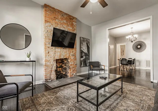 3rd image of 1629/1631 Carrollton Ave, Indianapolis, IN 46202 | MLS# 22053729