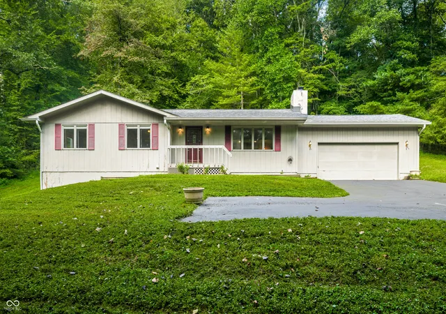 Photo 1 of Single family home for sale at 1726 Harrison Ridge Rd, Nashville, IN 47448 | MLS# 22055712 | Listing updated on 2026-10-06