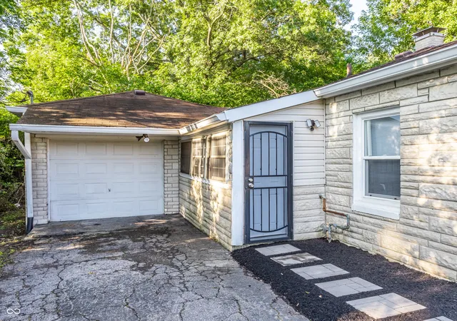 4th image of 5927 E 23Rd St, Indianapolis, IN 46218 | MLS# 22055714