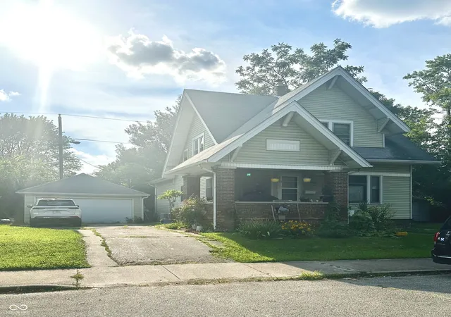 Photo 2 of Single family home for sale at 758 Wallace Ave, Indianapolis, IN 46201 | MLS# 22056170 | Listing updated on 2026-08-27
