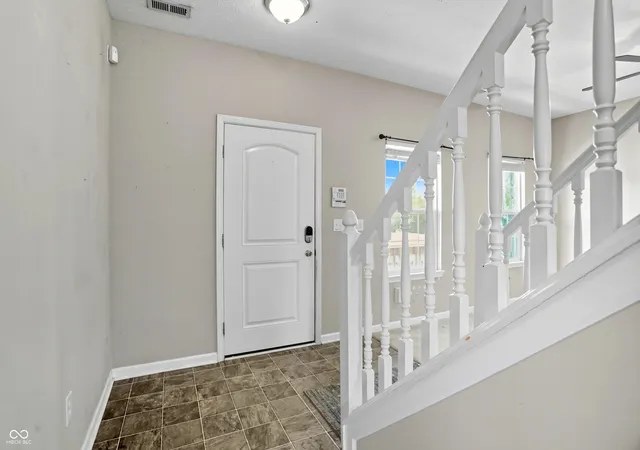 3rd image of 10536 Deercrest Ln, Indianapolis, IN 46239 | MLS# 22058236