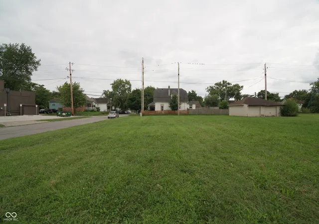 2nd image of 2041 Prospect St, Indianapolis, IN 46203 | MLS# 22058627