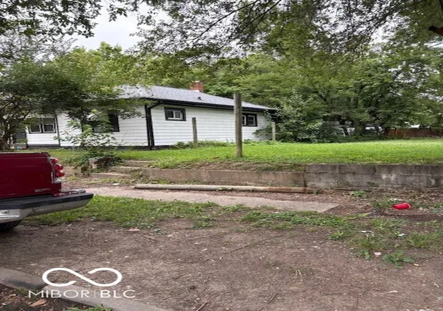 2nd image of 2612 Brookway St, Indianapolis, IN 46218 | MLS# 22058691