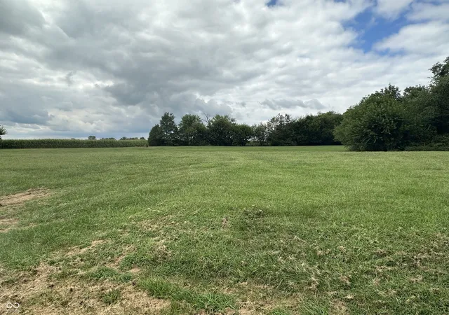 Photo 4 of Land for sale at 10406 Hodge Rd, Clayton, IN 46118 | MLS# 22058694 | Listing updated on 2026-09-23