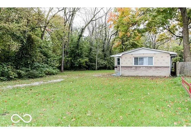 4th image of 5429 E Burgess Ave, Indianapolis, IN 46219 | MLS# 22059228