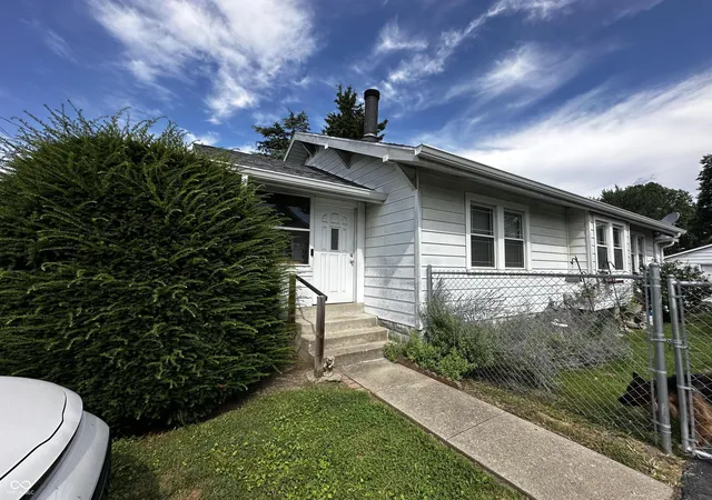 2nd image of 6422 W Morris St, Indianapolis, IN 46241 | MLS# 22059237