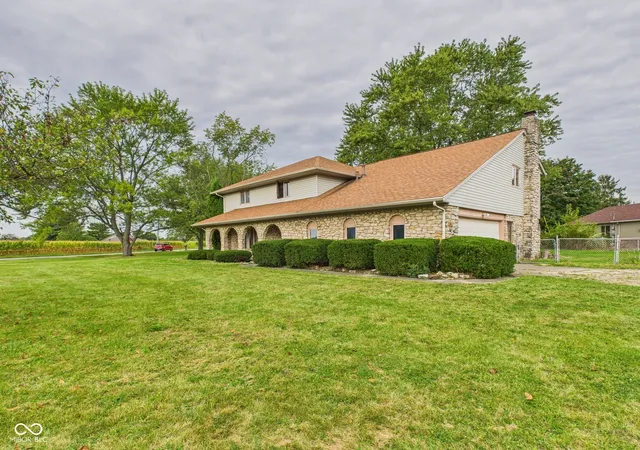 2nd image of 701 Westgate Dr, Anderson, IN 46012 | MLS# 22059757
