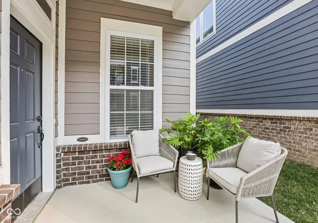 3rd image of 994 Astor Ln, Carmel, IN 46032 | MLS# 22059855