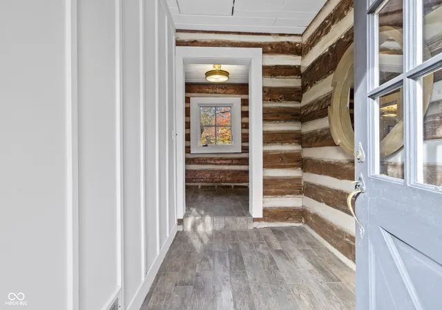Photo 4 of Single family home for sale at 5255 S US 421, Zionsville, IN 46077 | MLS# 22060521 | Listing updated on 2026-08-31