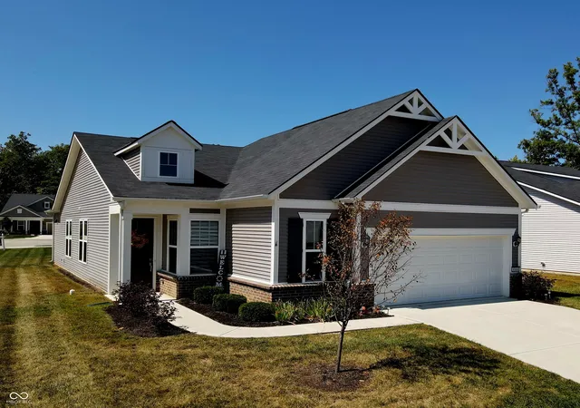 2nd image of 4864 Lilac Dr, Plainfield, IN 46168 | MLS# 22060751