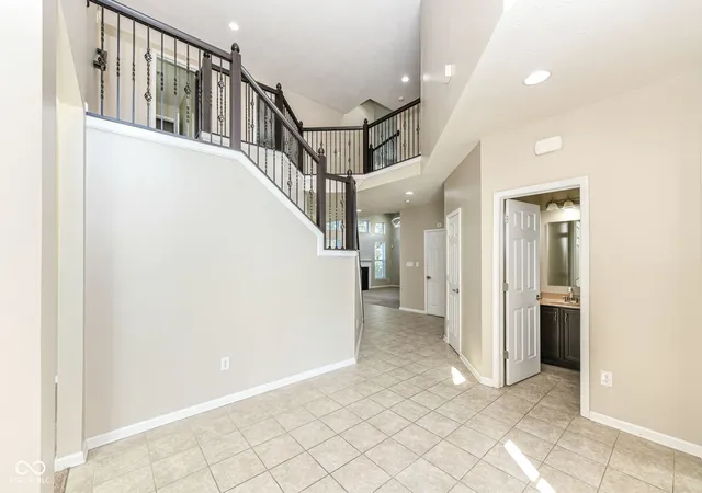 3rd image of 288 Little Ben Ln, Greenwood, IN 46142 | MLS# 22060941