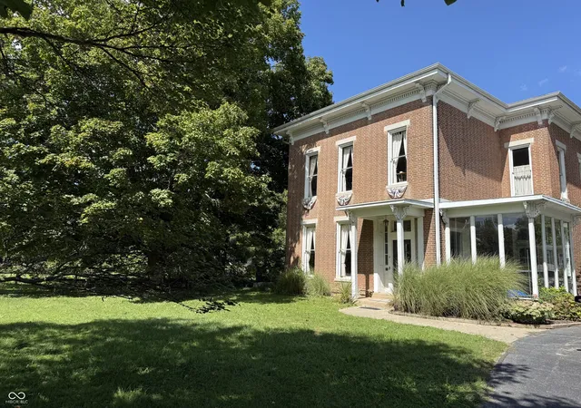 Homes for sale in Crawfordsville, IN | 2710 E State Road 32, Crawfordsville, IN 47933 | MLS# 22061306