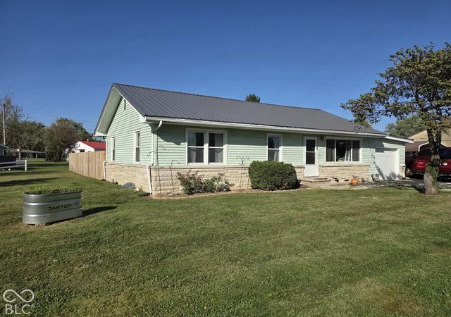 Photo 2 of Single family home for sale at 404 W Mulberry St, Westport, IN 47283 | MLS# 22061508 | Listing updated on 2026-10-14