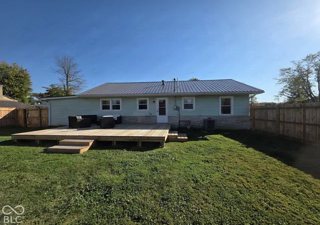 Photo 4 of Single family home for sale at 404 W Mulberry St, Westport, IN 47283 | MLS# 22061508 | Listing updated on 2026-10-14