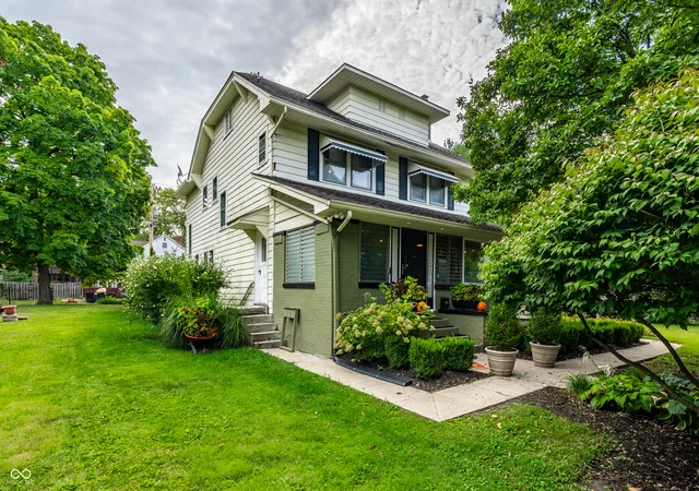 3rd image of 675 Woodruff Pl West Dr, Indianapolis, IN 46201 | MLS# 22062049