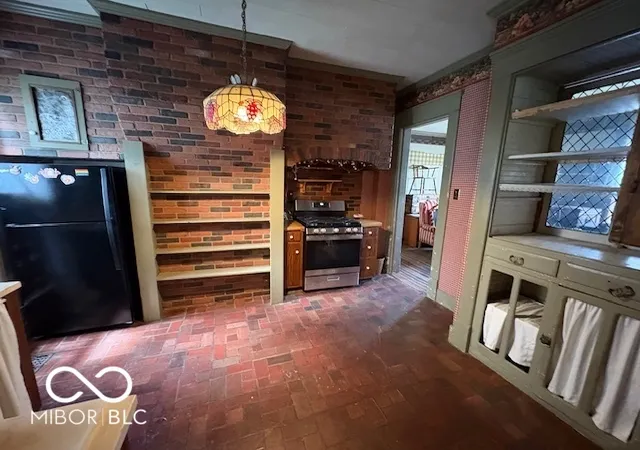 Photo 4 of Single family home for sale at 614 S Woodward St, Lapel, IN 46051 | MLS# 22062378 | Listing updated on 2026-08-18