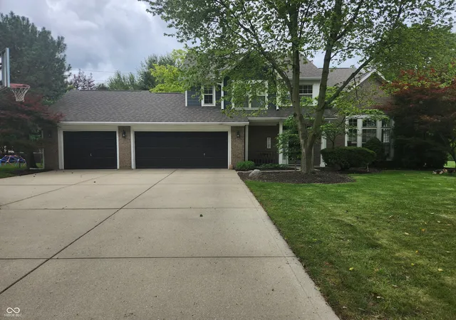 Homes for sale in Indianapolis, IN | 7752 Pennyroyal Ln, Indianapolis, IN 46237 | MLS# 22062654