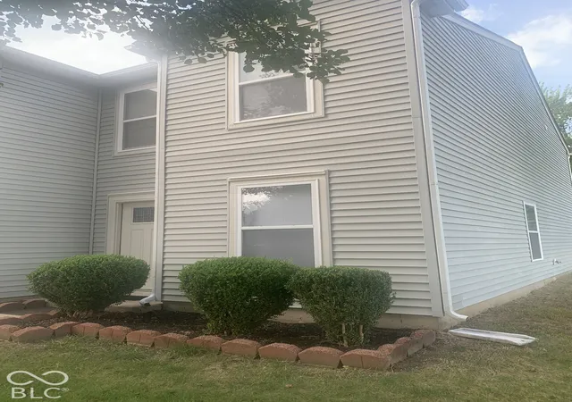 Photo 3 of Single family home for sale at 10228 Arrowhead Ct, Indianapolis, IN 46234 | MLS# 22062699 | Listing updated on 2026-10-23
