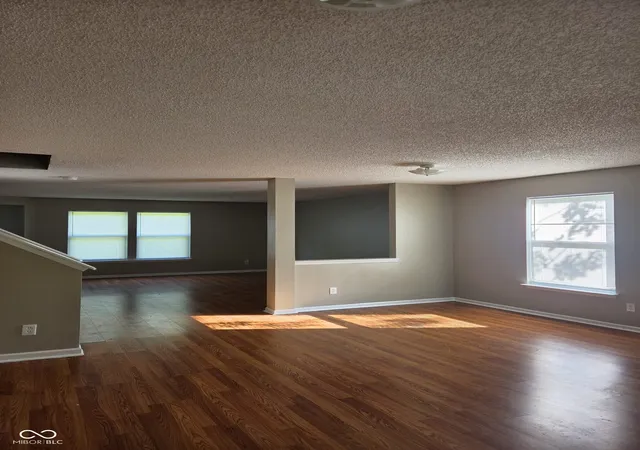 Photo 4 of Single family home for sale at 10228 Arrowhead Ct, Indianapolis, IN 46234 | MLS# 22062699 | Listing updated on 2026-10-23