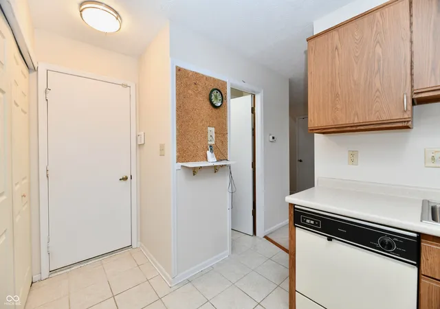 4th image of 9411 Wimbledon Ct N, Indianapolis, IN 46250 | MLS# 22062757