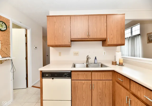 5th image of 9411 Wimbledon Ct N, Indianapolis, IN 46250 | MLS# 22062757