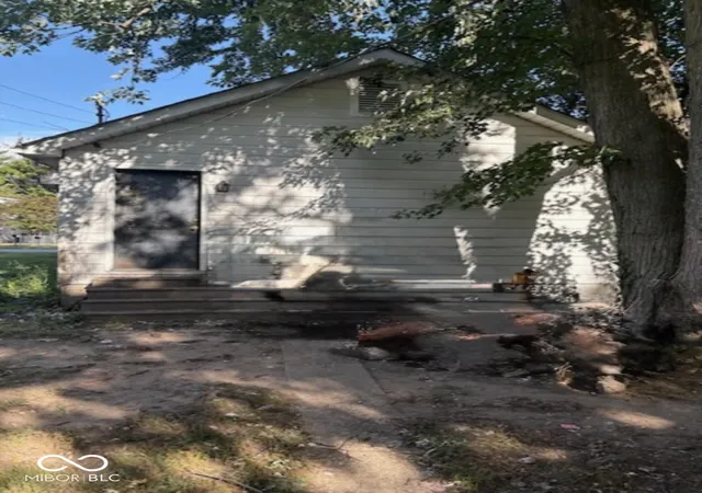 3rd image of 2809 S 11Th 1/2 St, Terre Haute, IN 47802 | MLS# 22063177