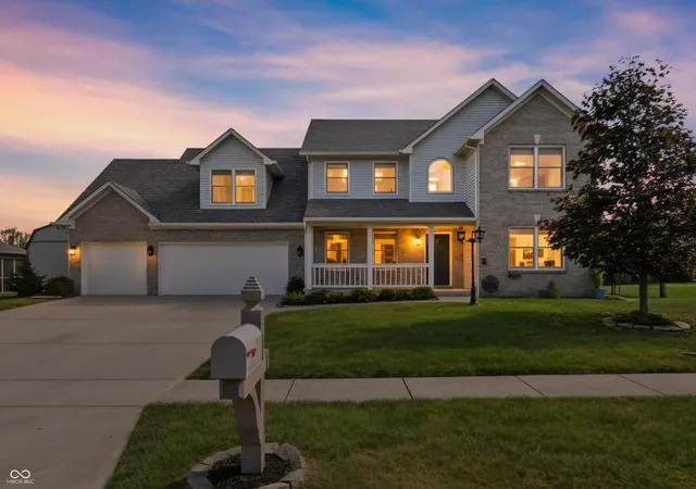 Homes for sale in Indianapolis, IN | 7975 Meadow Bend Cir, Indianapolis, IN 46259 | MLS# 22063394