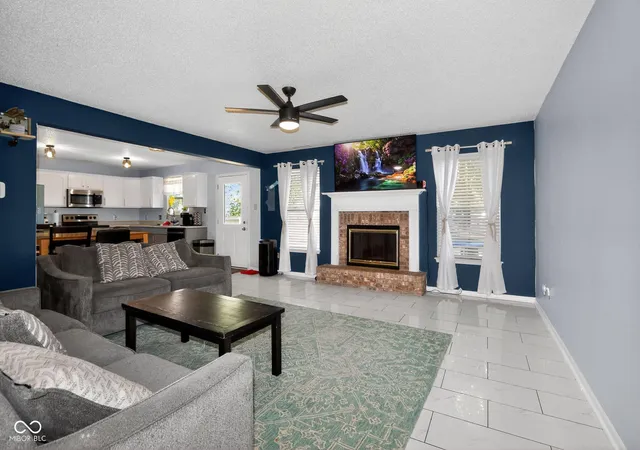 5th image of 1746 Elijah Blue Dr, Greenwood, IN 46143 | MLS# 22063569