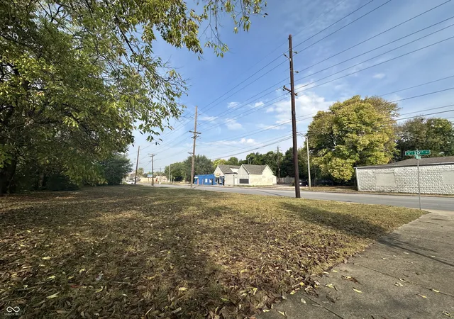 1st image of 974 N Sheffield Ave, Indianapolis, IN 46222 | MLS# 22064102