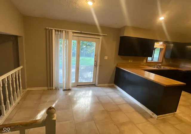 5th image of 1669 Purcell Cir, Indianapolis, IN 46231 | MLS# 22064223