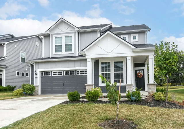 Photo 2 of Single family home for sale at 15104 Downham Dr, Fishers, IN 46037 | MLS# 22064386 | Listing updated on 2026-04-22