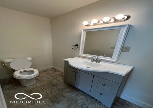 Photo 3 of House for sale at 34 Mildred St, Shelbyville, IN 46176 | MLS# 22065359 | Listing updated on 2026-09-30