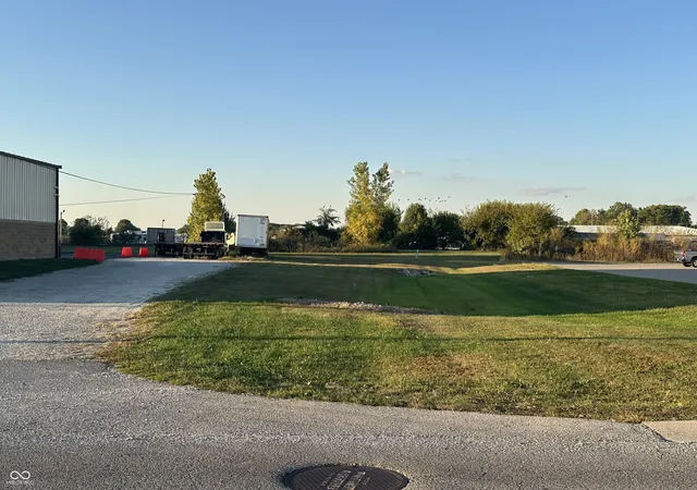 8th image of 980 Andico Rd, Plainfield, IN 46168 | MLS# 22066653