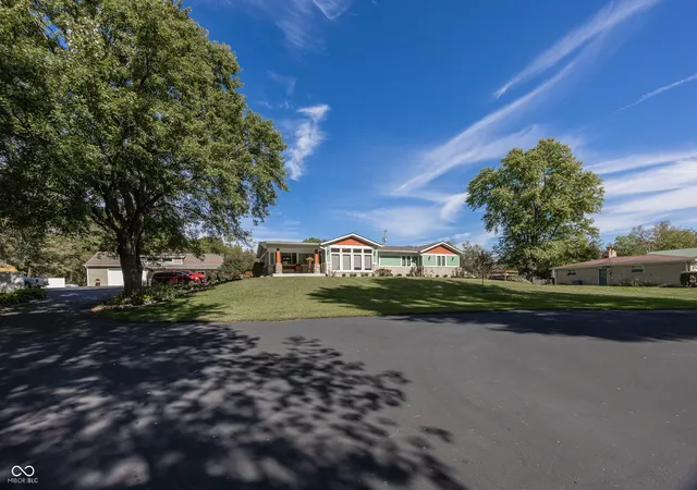 Photo 3 of Single family home for sale at 4650 E Shady Ln, Mooresville, IN 46158 | MLS# 22066752 | Listing updated on 2026-03-30