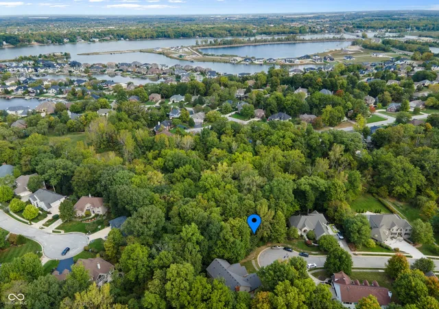 2nd image of 13562 Creekridge Ln, Fishers, IN 46055 | MLS# 22066788