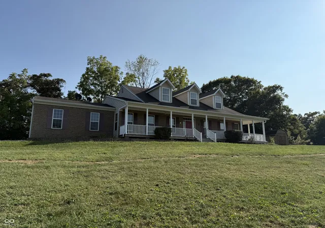 3rd image of 517 N Pioneer Rd, Centerpoint, IN 47840 | MLS# 22066965