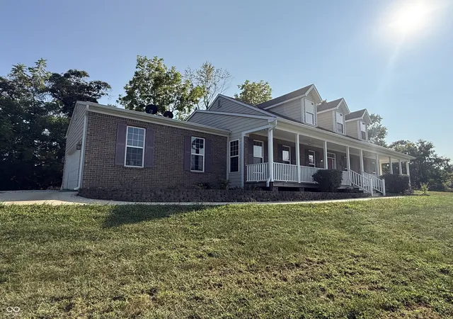 Homes for sale in Centerpoint, IN | 517 N Pioneer Rd, Centerpoint, IN 47840 | MLS# 22066965