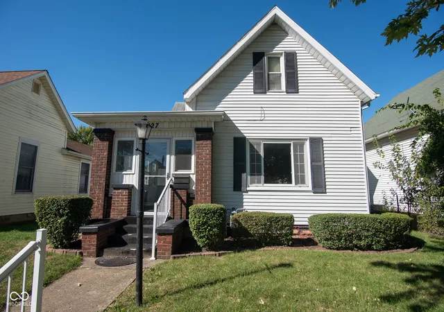 Homes for sale in Rushville, IN | 527 N Arthur St, Rushville, IN 46173 | MLS# 22067459