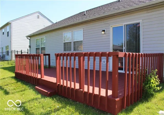 Photo 3 of Single family home for sale at 3652 Lacebark Dr, Indianapolis, IN 46235 | MLS# 22067794 | Listing updated on 2026-09-22