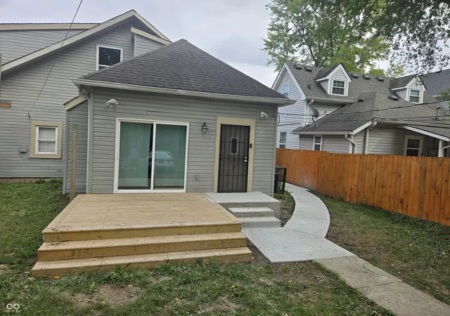 3rd image of 2134 Bellefontaine St, Indianapolis, IN 46202 | MLS# 22067877